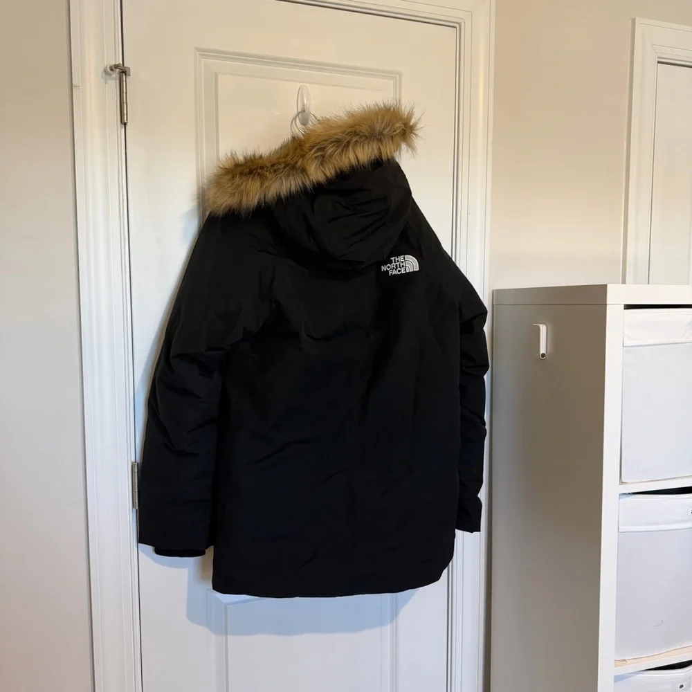 The North Face Outerborough Jacket Mens Waterproof Hooded Down Winter Parka